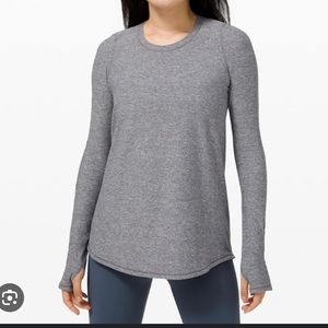 Lululemon tuck and flow